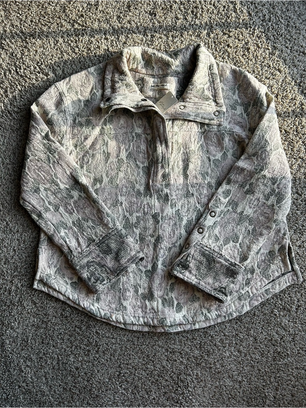We The Free Olive Green & Cream Textured Snap Pullover